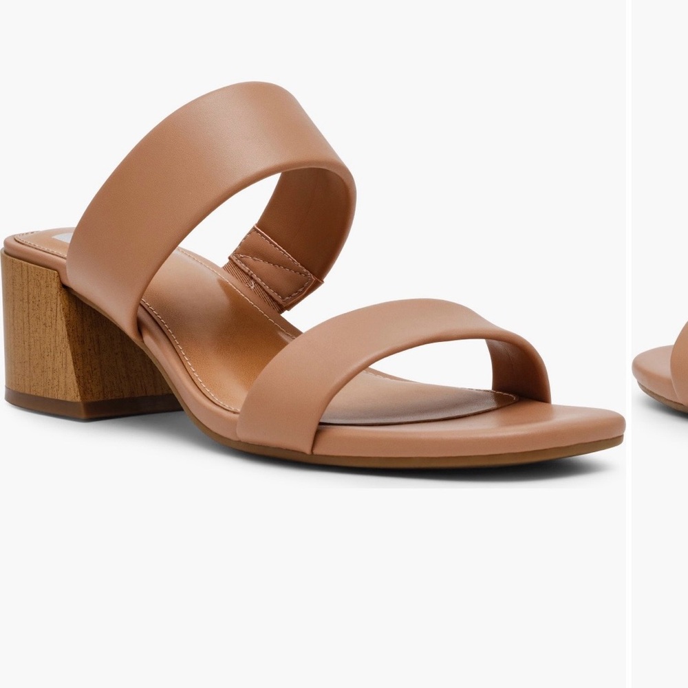 DV by Dolce Vita Women's Beige Block Heel Sandals